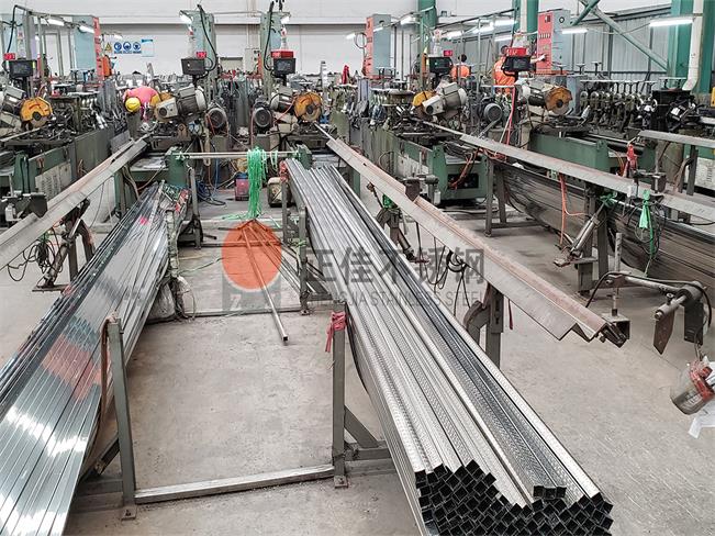 壓花不銹鋼管廠(chǎng)家