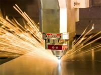 竟然說不銹鋼管鉆孔簡單，一看就是外行人